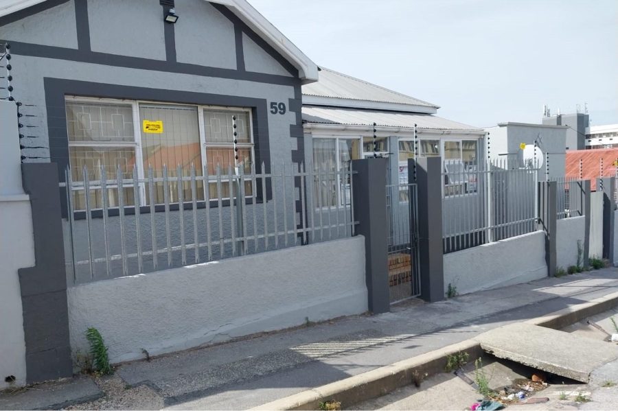 To Let 1 Bedroom Property for Rent in North End Eastern Cape